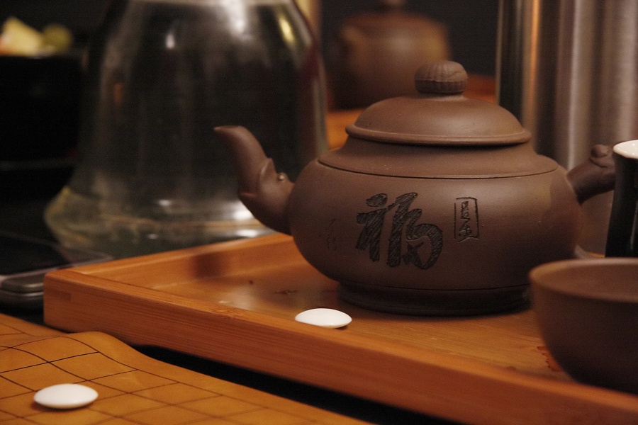 Čajovna - konvička čaje, vodní dýmka